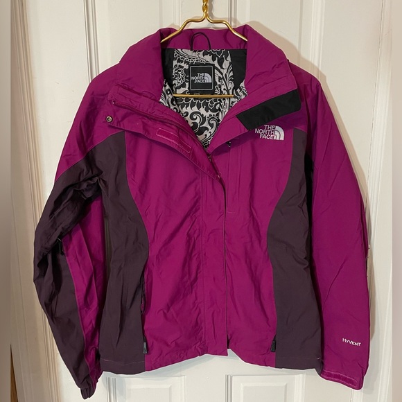The North Face Varius Guide Ski/Snowboard Jacket. Coat. Plum/Magenta/Purple. - Picture 1 of 16
